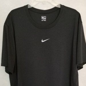 Nike Short Sleeve T